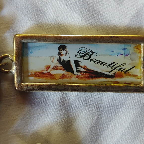 Necklace - Picture 3 of 4